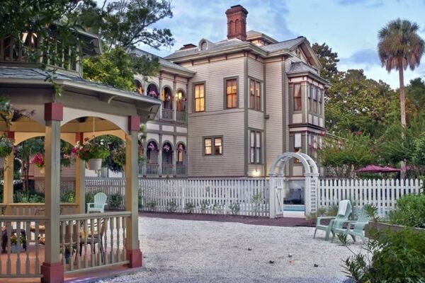 Fairbanks House pagoda