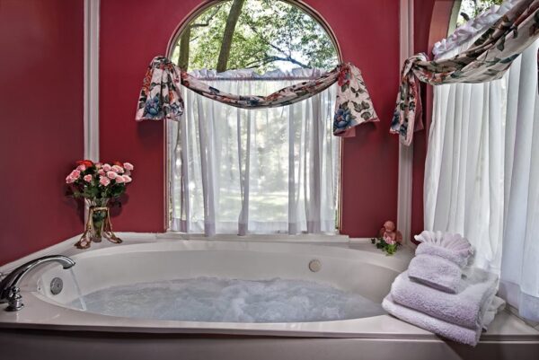 Fairbanks House bathtub