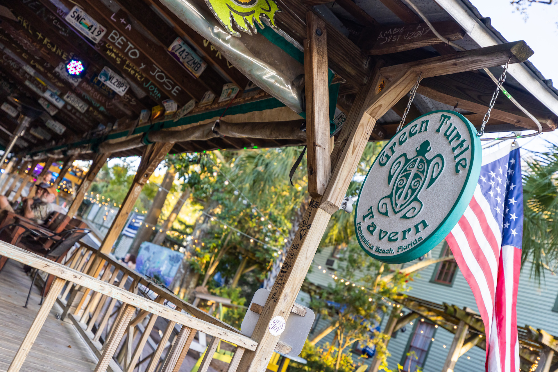 Green Turtle Tavern sign