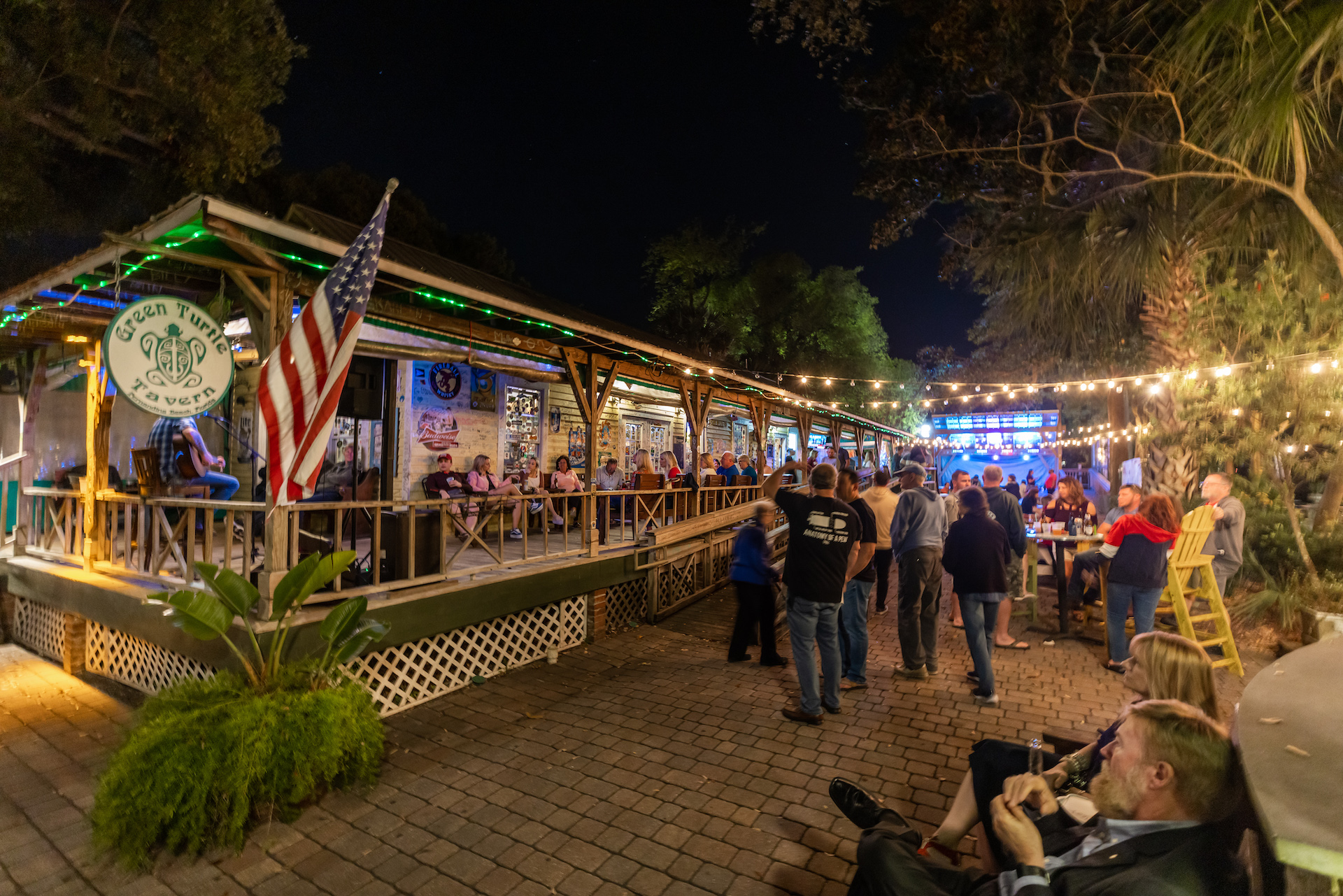 Green Turtle Tavern outside