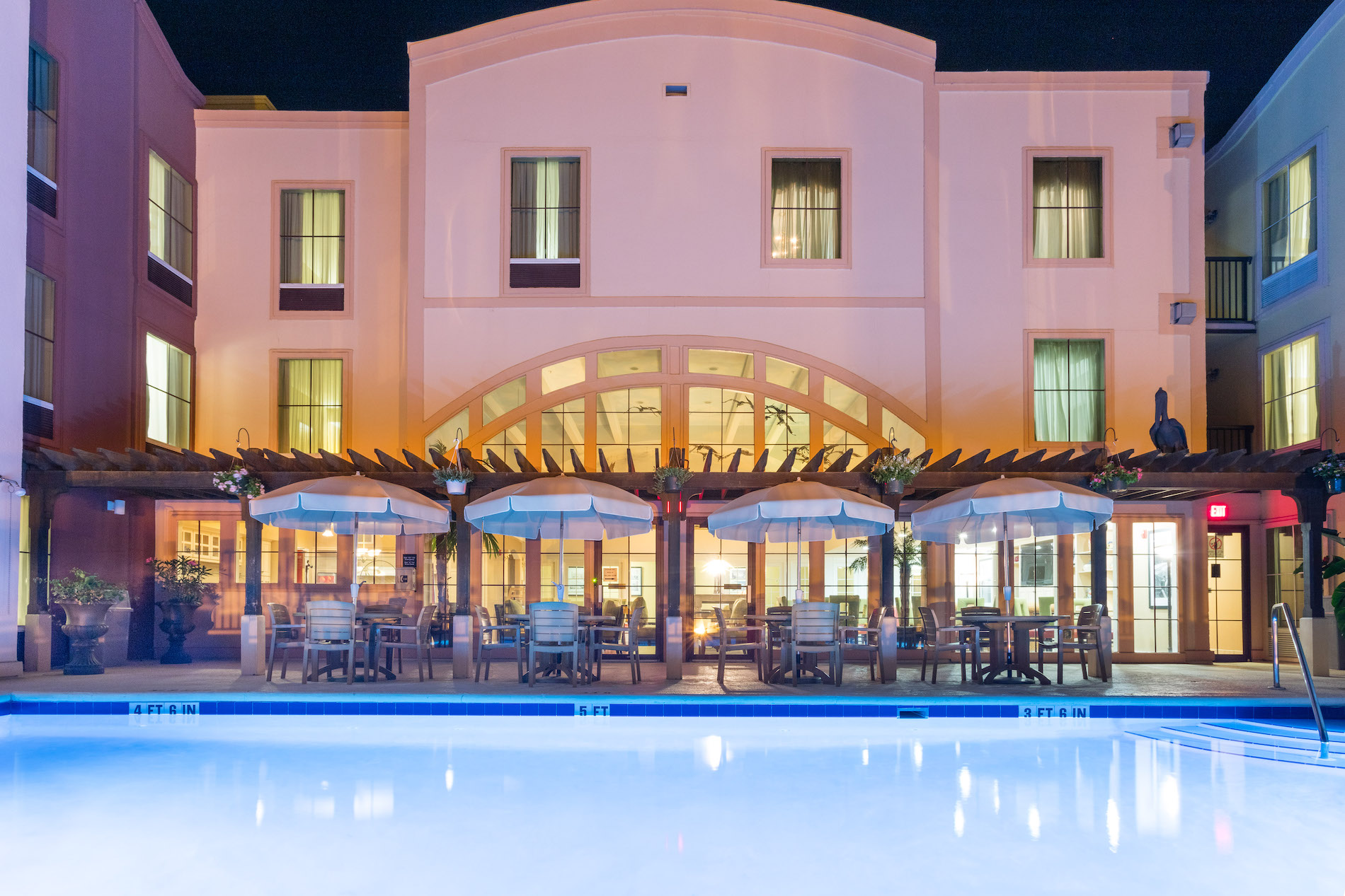 Hampton Inn & Suites, Amelia Island Historic Harbor Front from pool