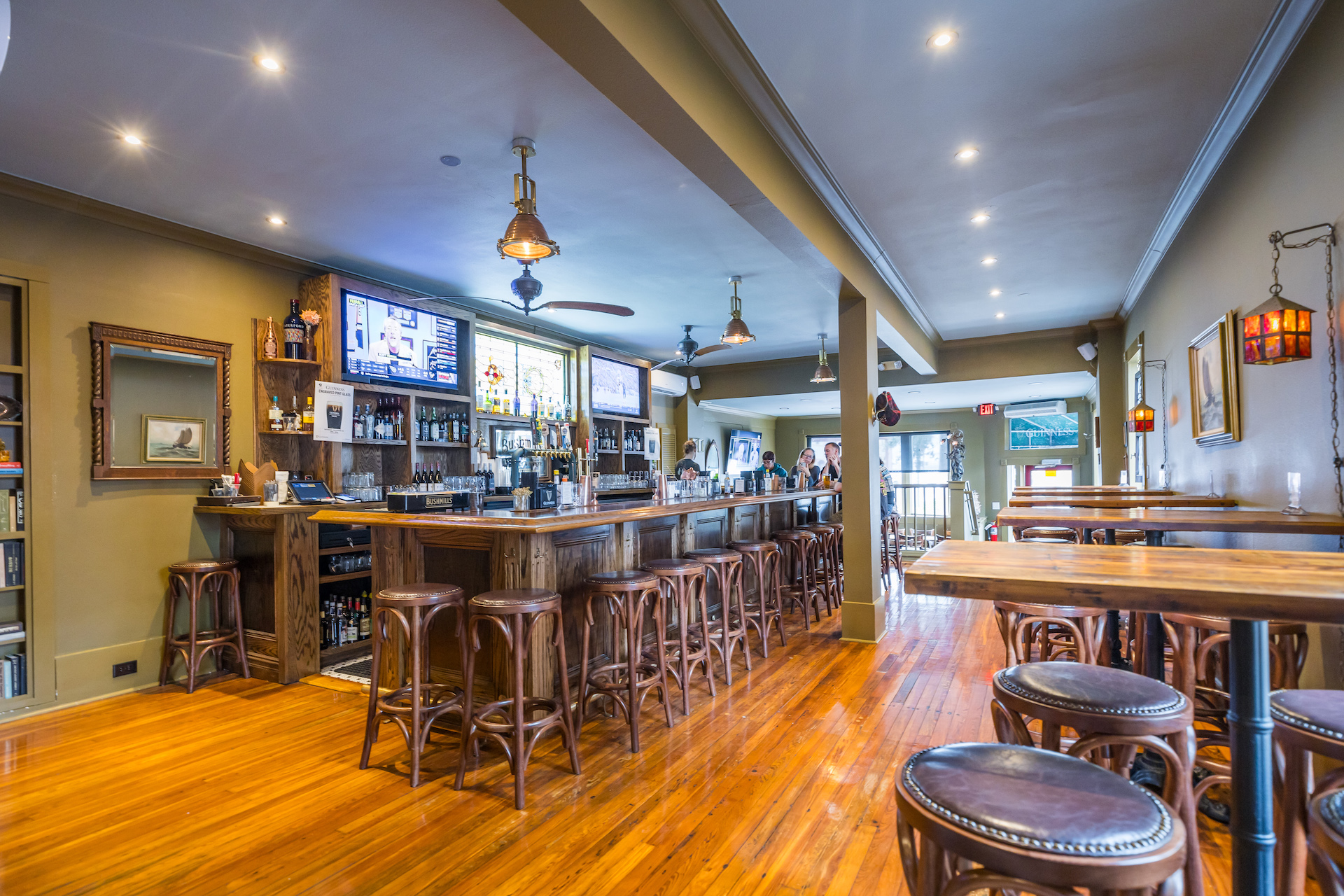 Scully's Irish Pub & Eatery