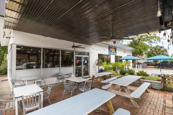 T-Ray's Burger Station